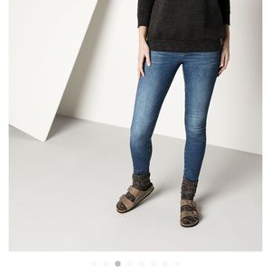 Tobacco Arizona Birkenstocks